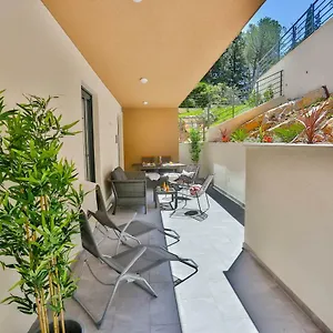 Apartment Luxury Urban With Jacuzzi, Split